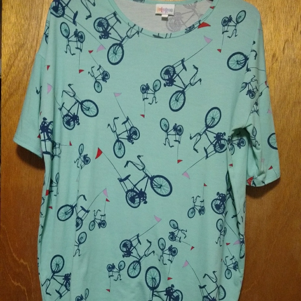 Lularoe shirt